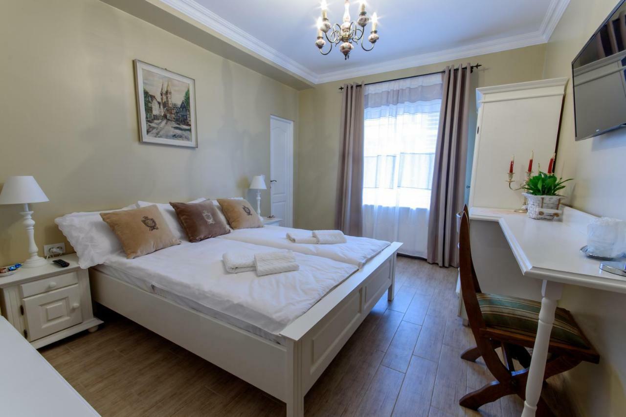Williams House Otel Hunedoara Dış mekan fotoğraf